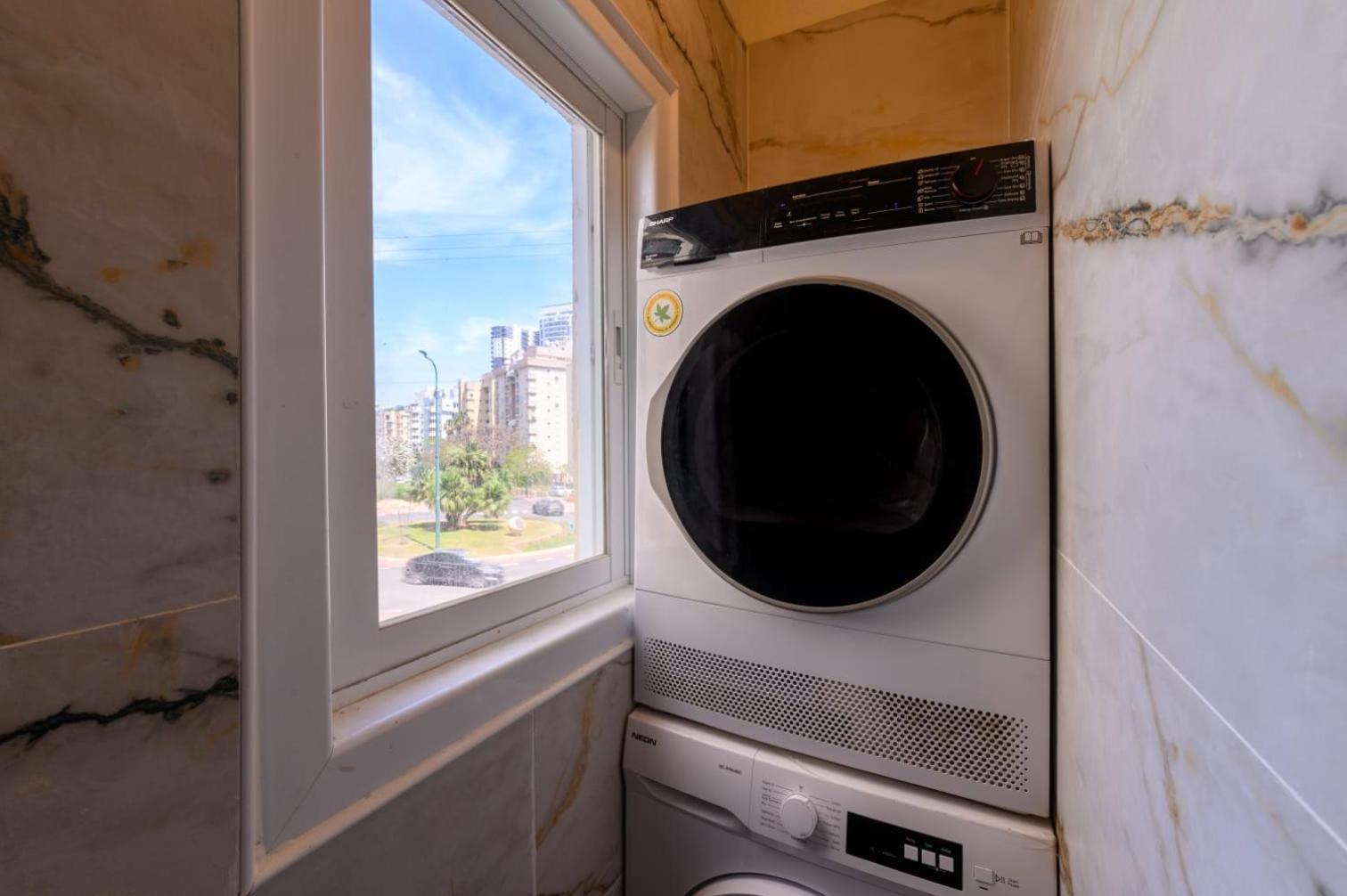 King David Apartment เนทันยา ภายนอก รูปภาพ